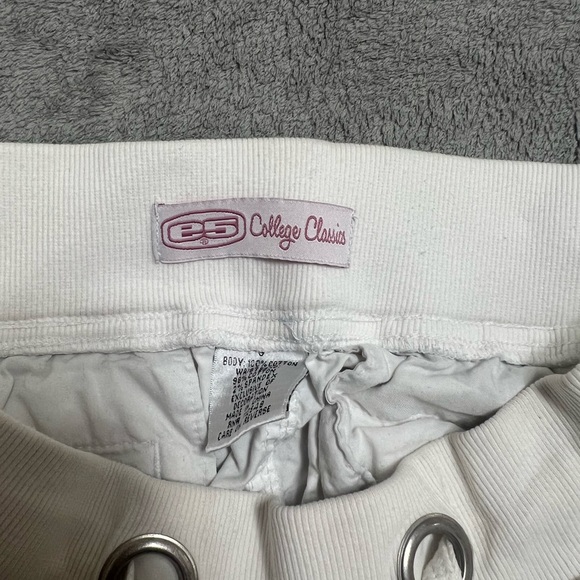 UF shorts - Picture 4 of 5